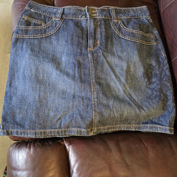 Lee Dresses & Skirts - Lee Dark Blue Denim Jean Skirt 11/12